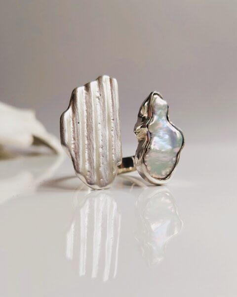 Sterling silver ring "Fragment of column and pearl"